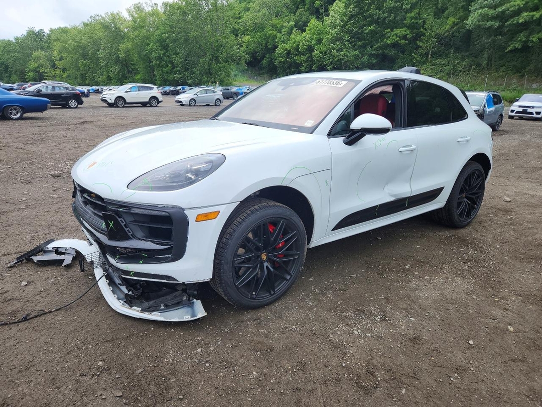 Vedere 2025 PORSCHE MACAN GTS, unghi 1