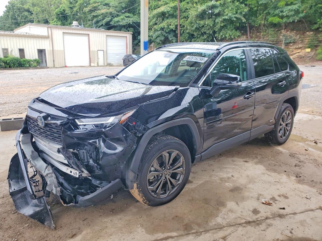 منظر 2022 TOYOTA RAV4 XLE PREMIUM، زاوية 1