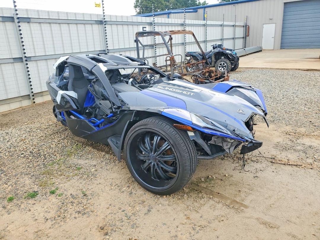 منظر 2021 POLARIS SLINGSHOT R، زاوية 1