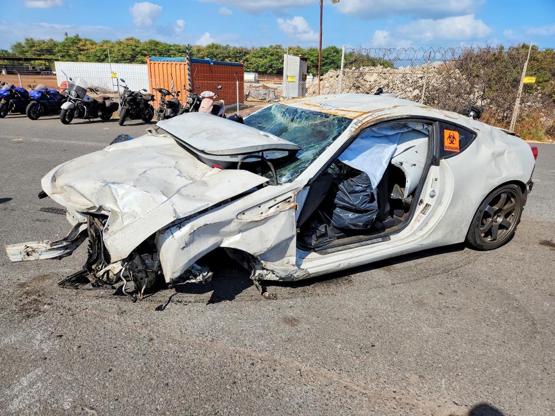 Vista de 2017 TOYOTA 86 BASE, ángulo 1