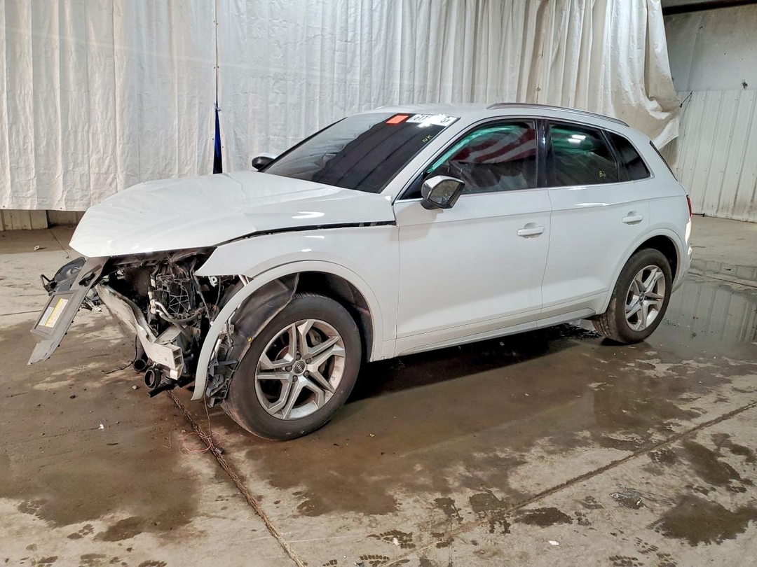 Vista de 2019 AUDI Q5 PREMIUM, ángulo 1