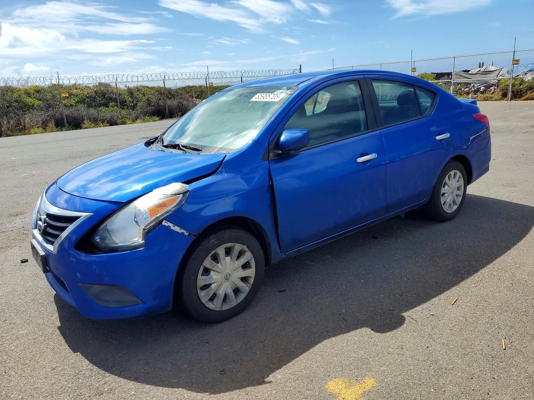 منظر 2015 NISSAN VERSA 1.6 SV، زاوية 1