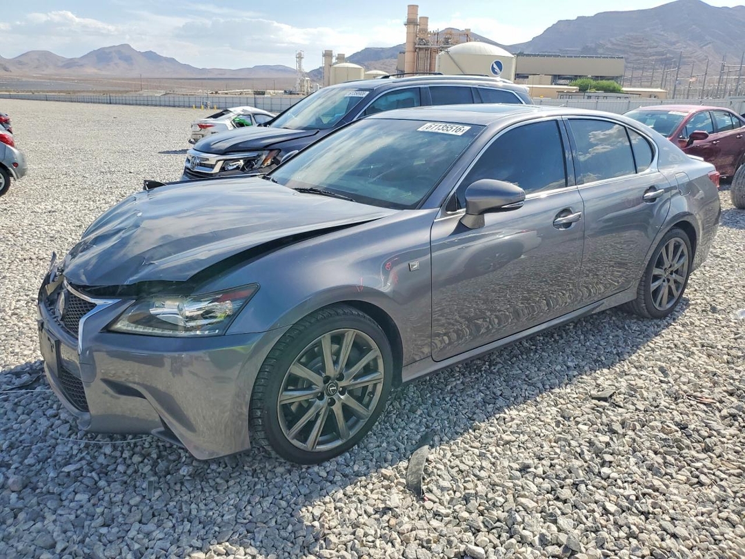 Vue de 2015 LEXUS GS 350, angle 1