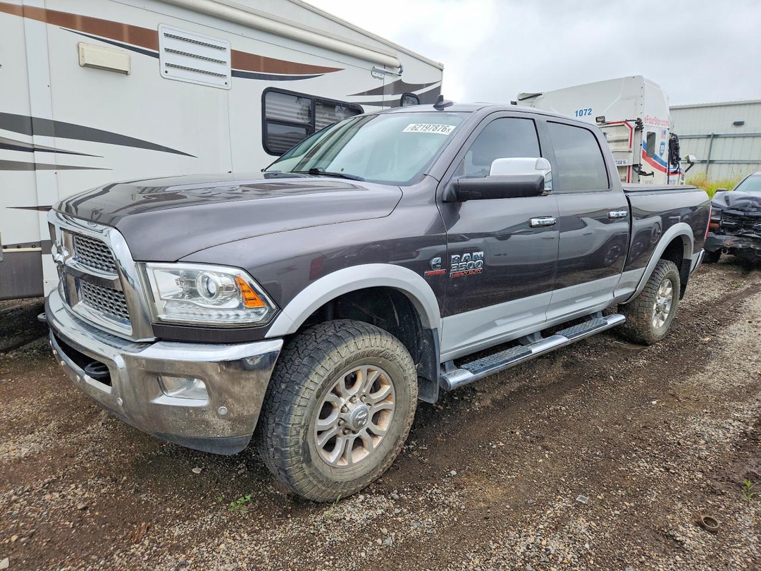 Vista de 2017 RAM 3500 LARAMIE, ángulo 1