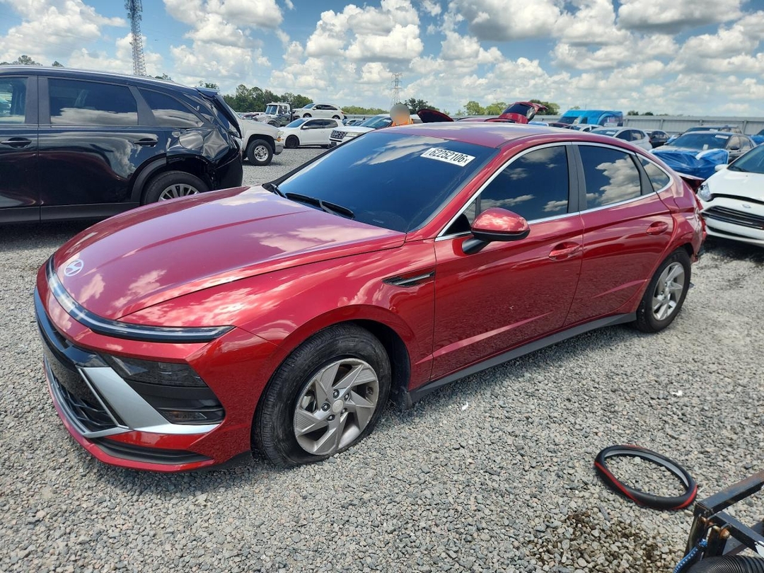 Vue de 2026 HYUNDAI SONATA SE, angle 1