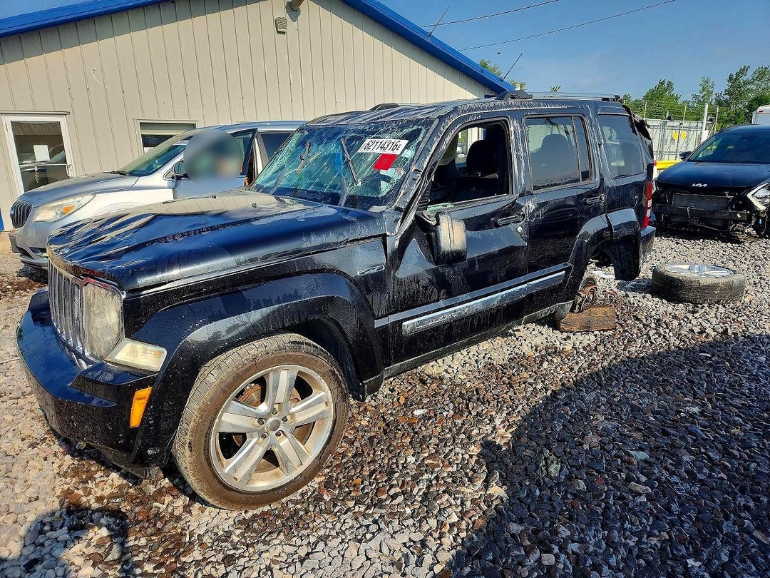 Вид 2012 JEEP LIBERTY JET, угол 1