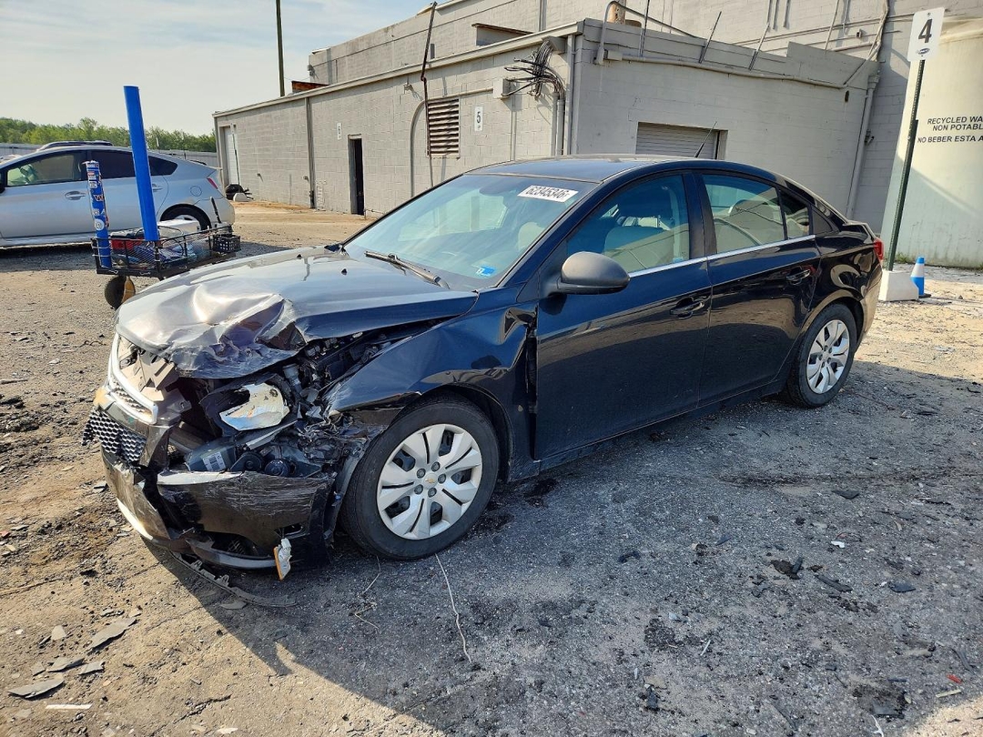 منظر 2012 CHEVROLET CRUZE LS، زاوية 1
