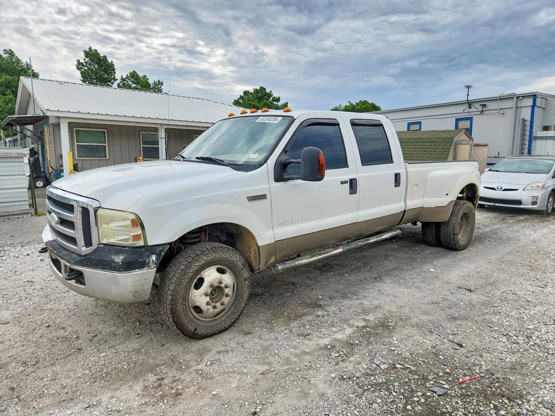 Vue de 2005 FORD F350 SUPER DUTY, angle 1