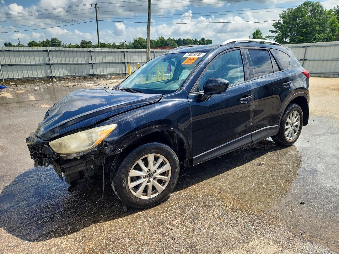Vue de 2014 MAZDA CX-5 TOURING, angle 1