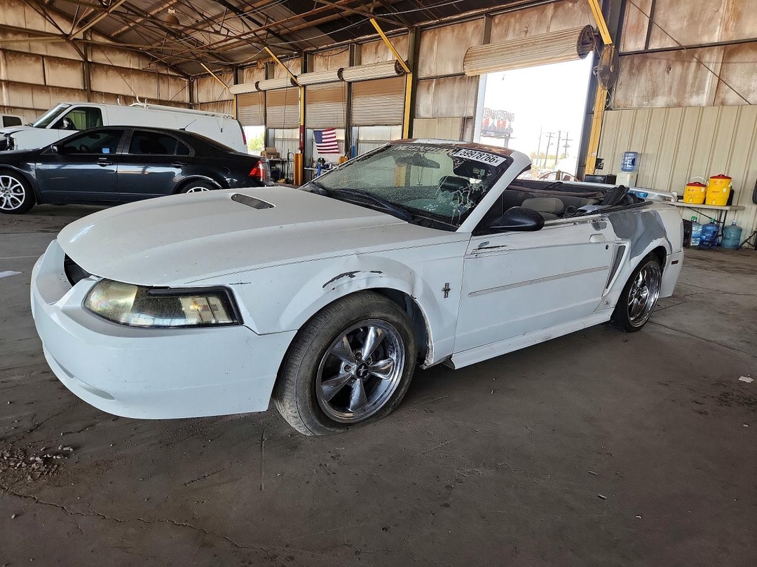 Вид 2000 FORD MUSTANG, угол 1