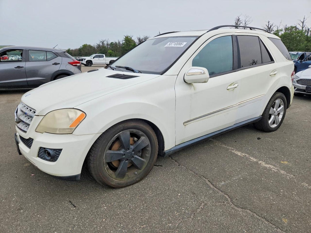 منظر 2009 MERCEDES-BENZ ML 350، زاوية 1