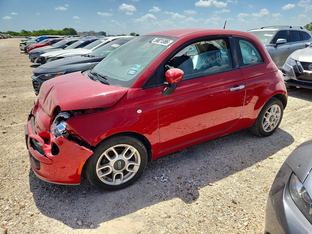 منظر 2012 FIAT 500 POP، زاوية 1