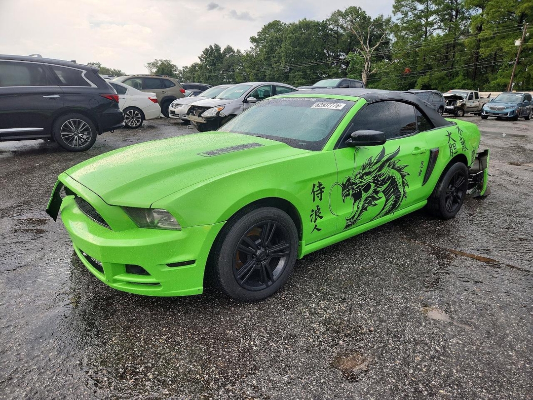 Вид 2014 FORD MUSTANG, угол 1