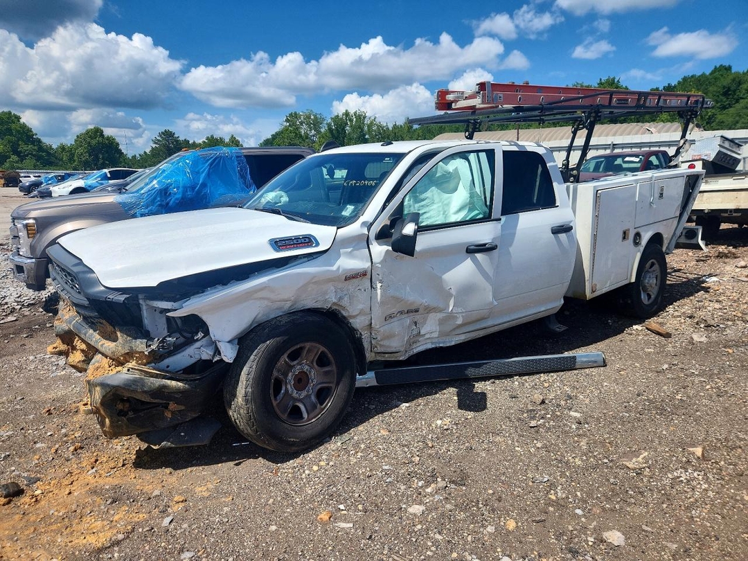 Вид 2021 RAM 2500 TRADESMAN, угол 1