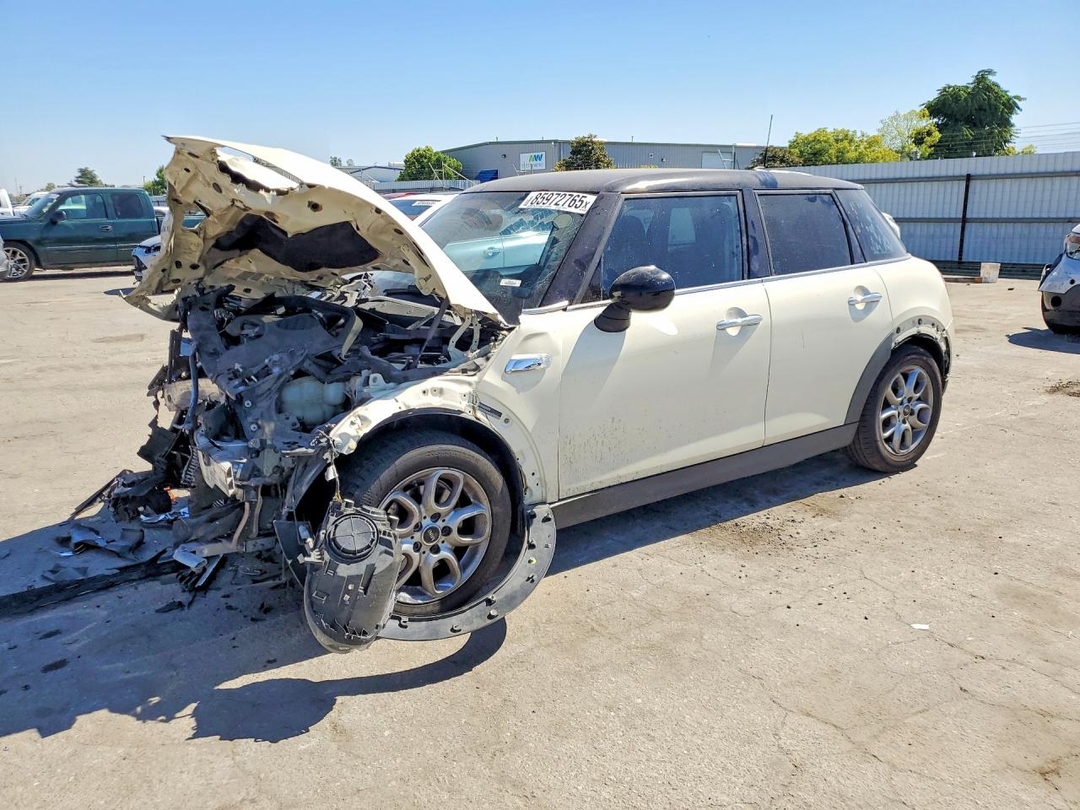 منظر 2015 MINI COOPER S، زاوية 1