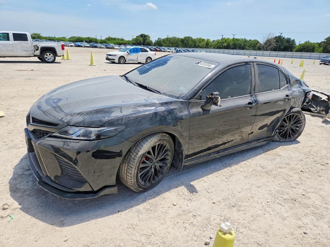 Vista de 2020 TOYOTA CAMRY SE, ángulo 1