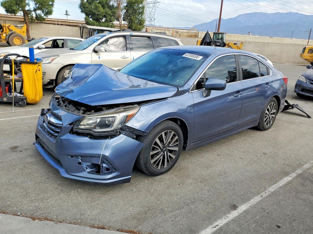 Vue de 2018 SUBARU LEGACY 2.5I PREMIUM, angle 1