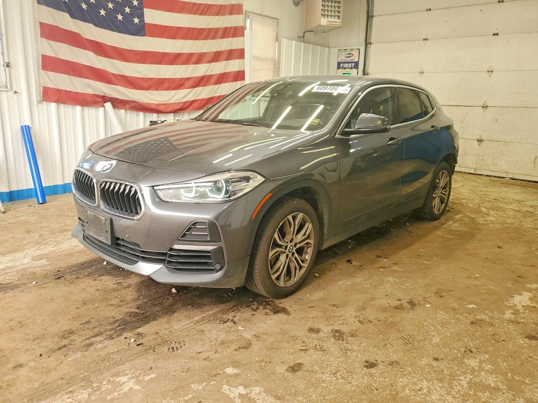 Вид 2021 BMW X2 XDRIVE28I, угол 1