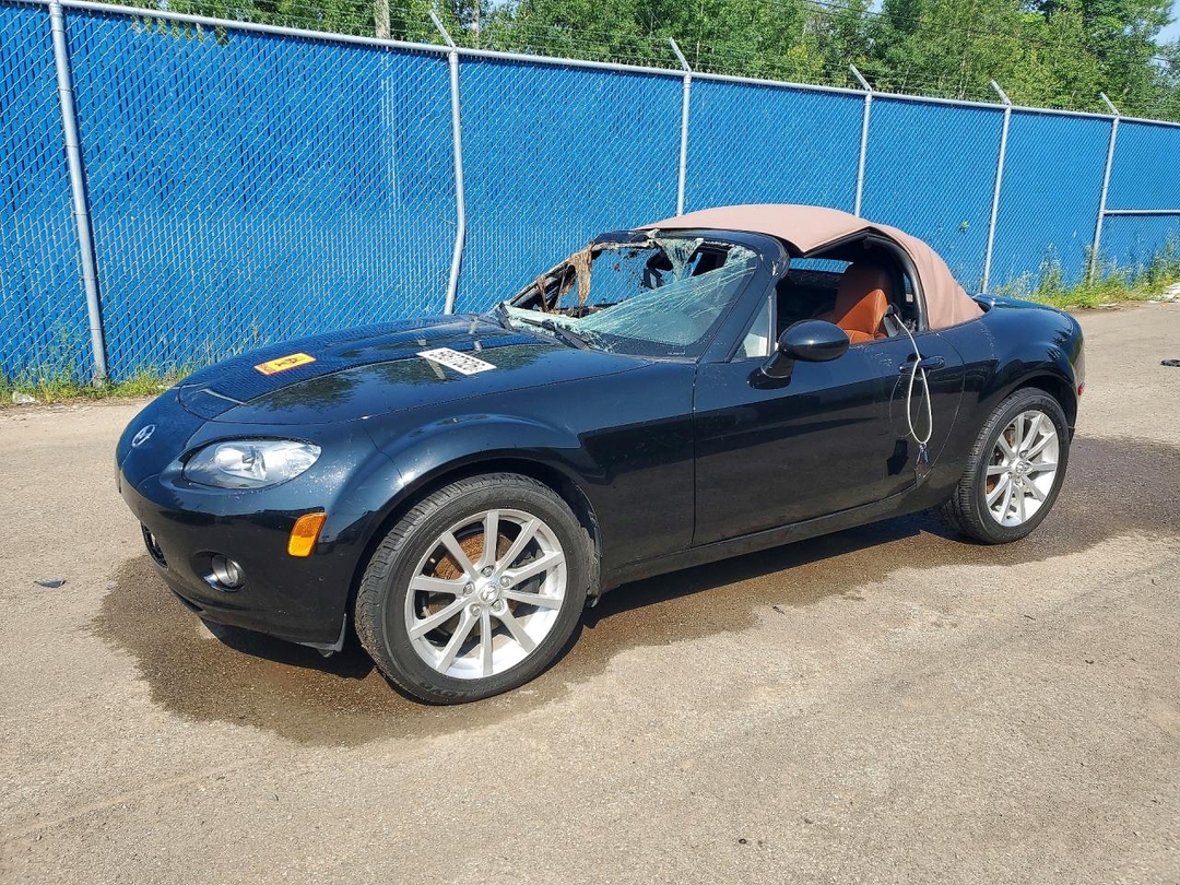 Vista de 2006 MAZDA MX-5 MIATA, ángulo 1
