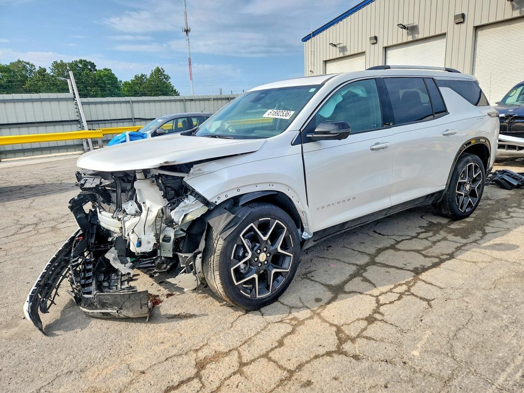 Вид 2025 CHEVROLET TRAVERSE HIGH COUNTRY, угол 1
