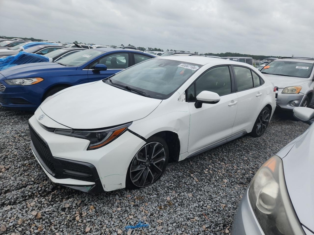 Vue de 2021 TOYOTA COROLLA SE, angle 1