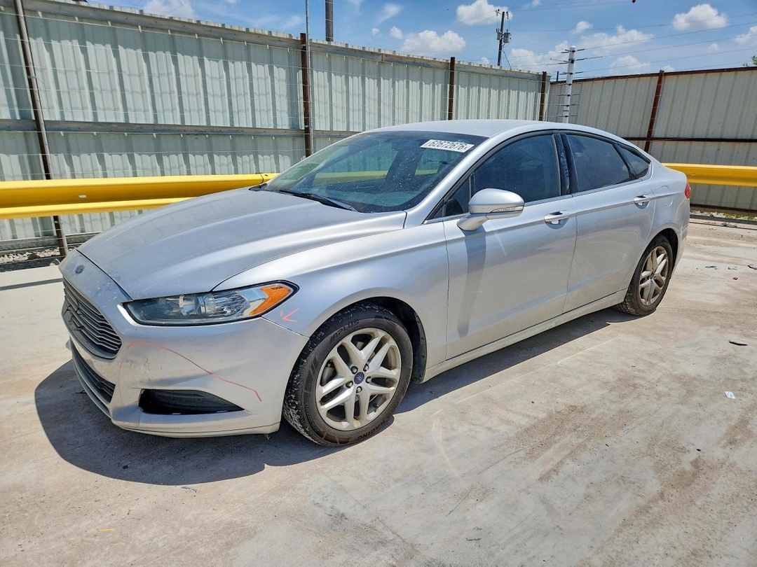 Vedere 2016 FORD FUSION SE, unghi 1