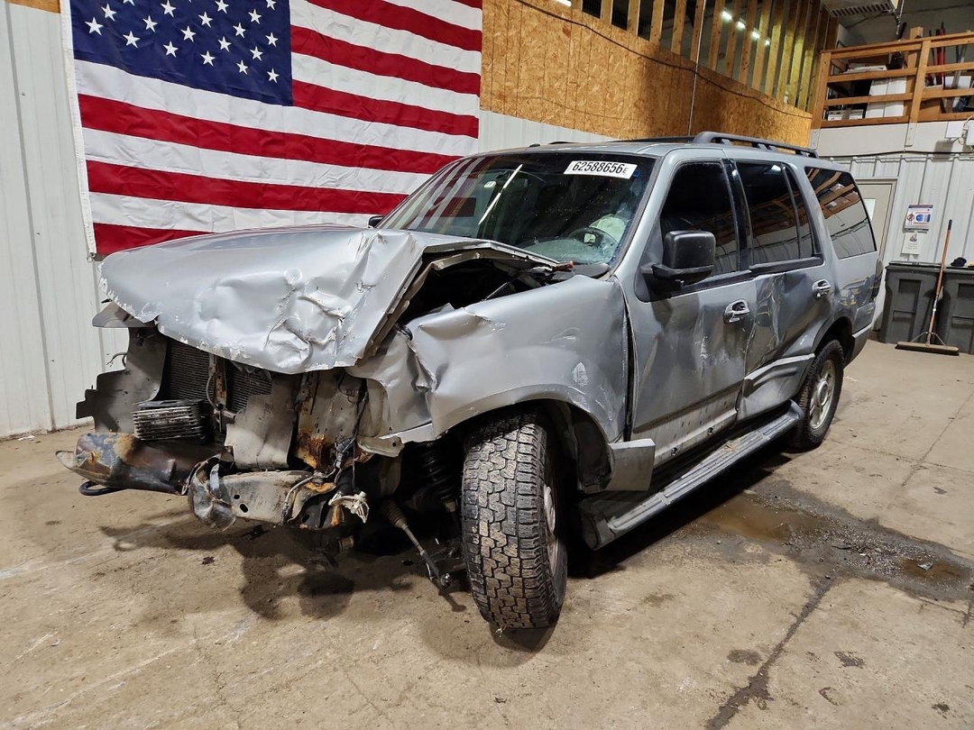 منظر 2006 FORD EXPEDITION XLT، زاوية 1