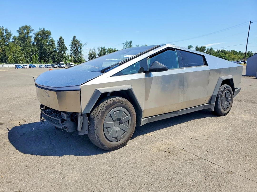 منظر 2025 TESLA CYBERTRUCK، زاوية 1