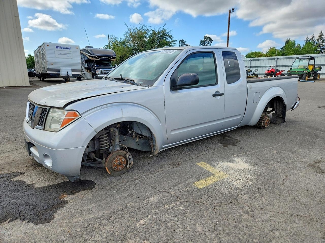 منظر 2011 NISSAN FRONTIER SV V6، زاوية 1