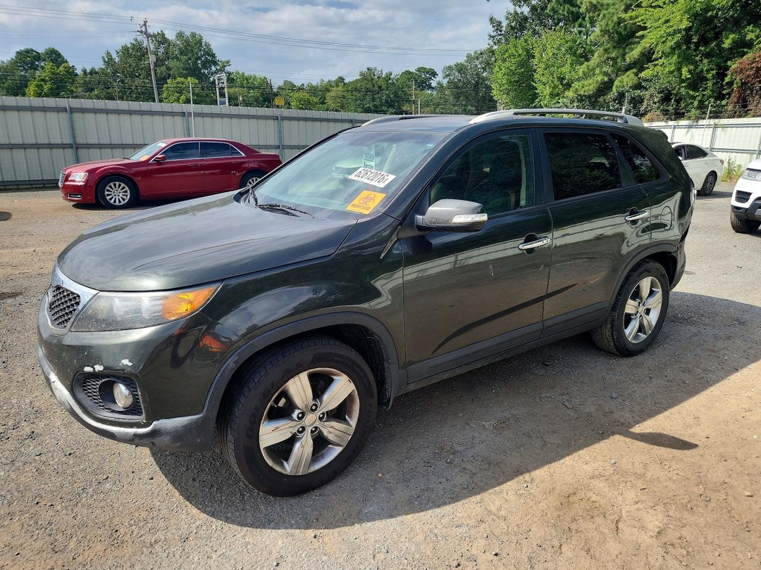 Vue de 2012 KIA SORENTO EX, angle 1