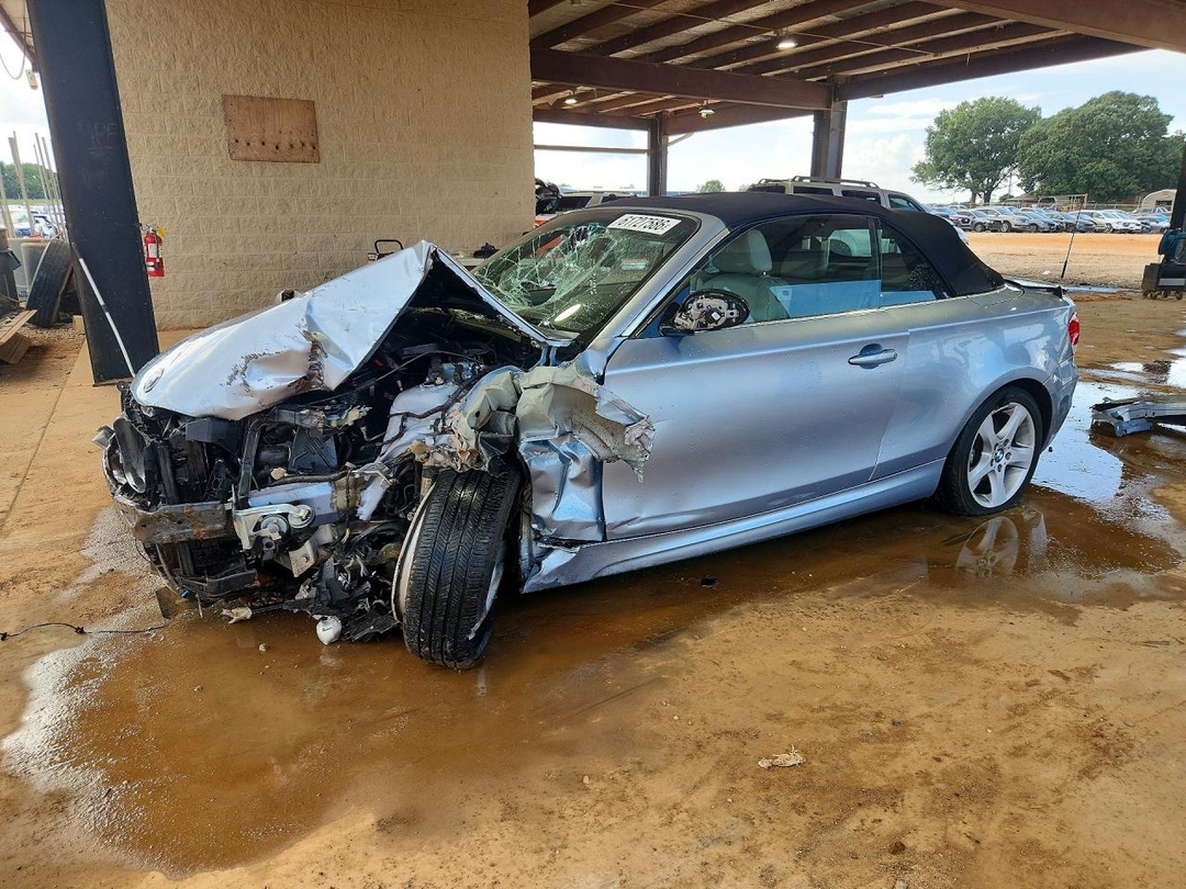 منظر 2009 BMW 135 I، زاوية 1