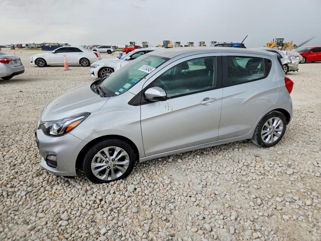 Вид 2022 CHEVROLET SPARK 1LT, угол 1