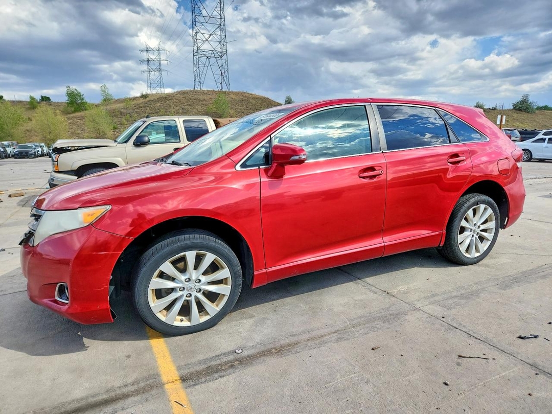 منظر 2015 TOYOTA VENZA LE، زاوية 1