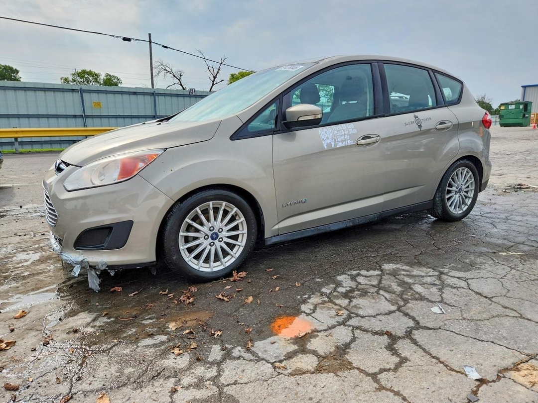 Vue de 2016 FORD C-MAX SE, angle 1