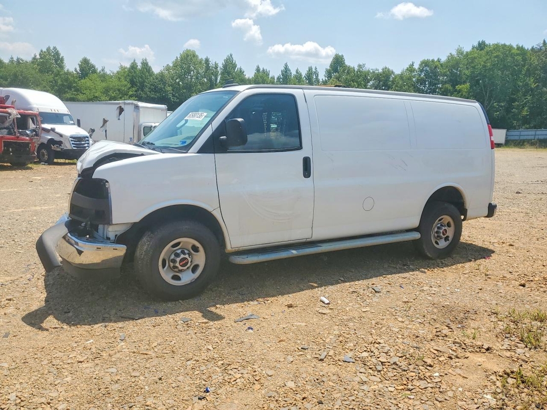منظر 2022 GMC SAVANA 2500 CARGO DELIVERY VAN، زاوية 1
