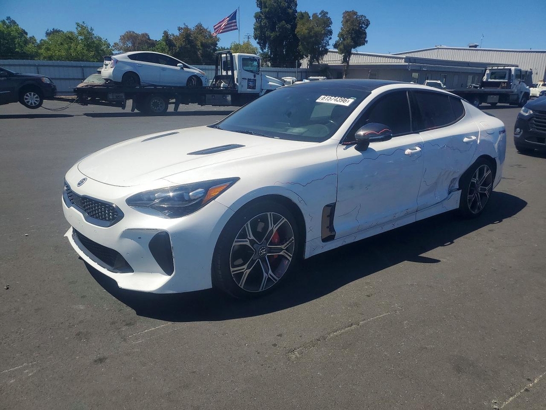 Вид 2021 KIA STINGER GT2, угол 1