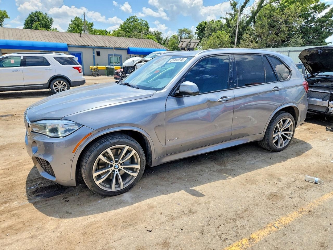 Vista de 2016 BMW X5 XDRIVE50I, ángulo 1
