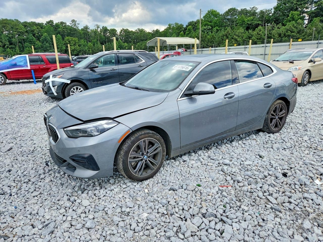 منظر 2022 BMW 228I، زاوية 1
