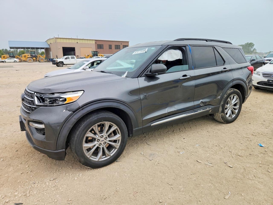 Вид 2020 FORD EXPLORER XLT, угол 1