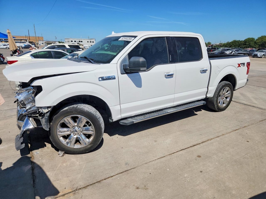 Vue de 2018 FORD F150 SUPERCREW, angle 1