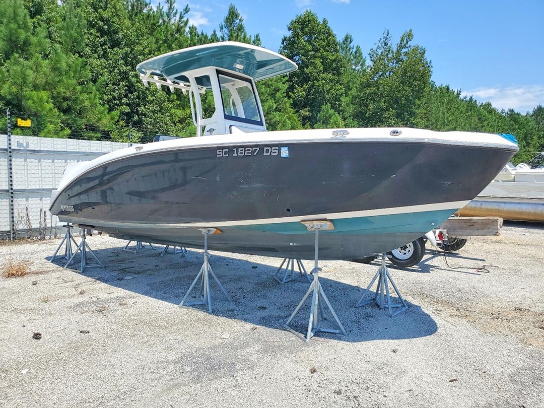 منظر 2021 YAMAHA BOAT، زاوية 1