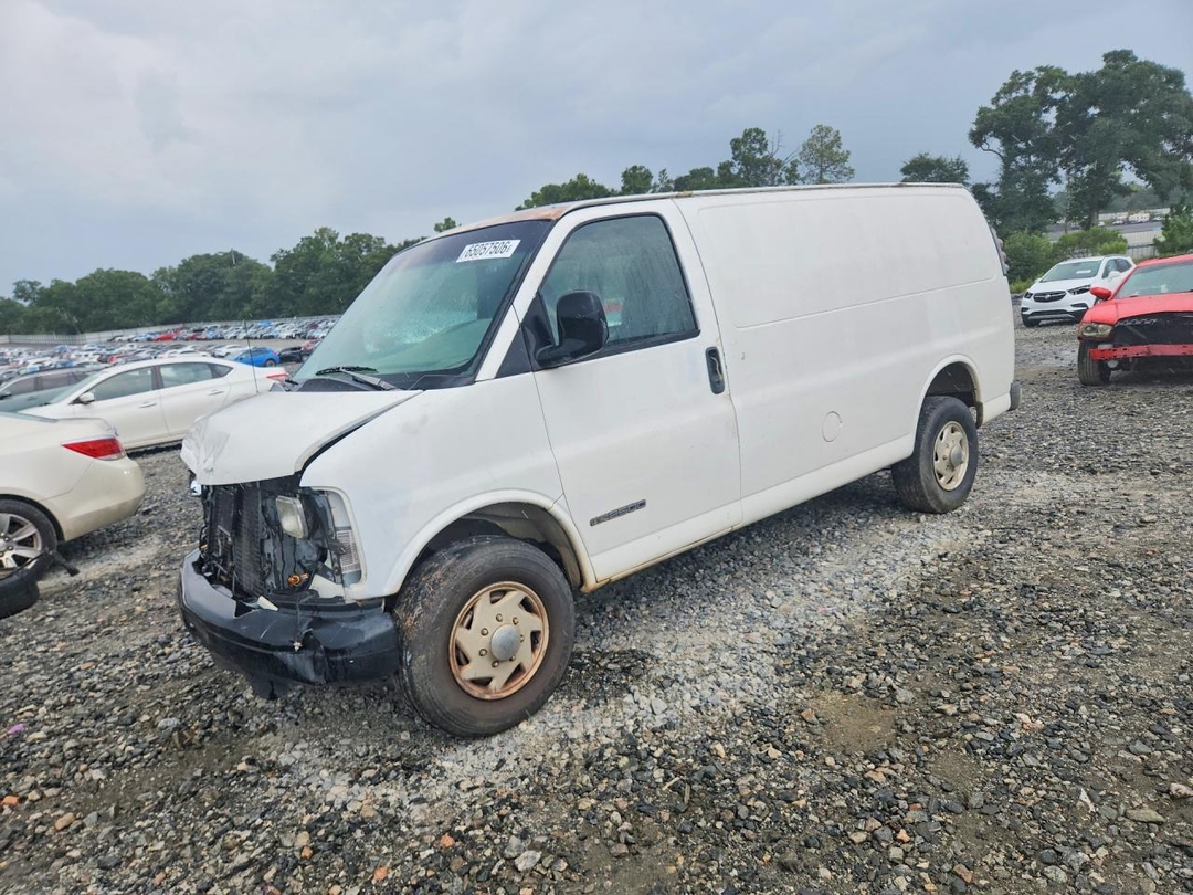 Vista de 1999 GMC SAVANA G2500 VAN, ángulo 1