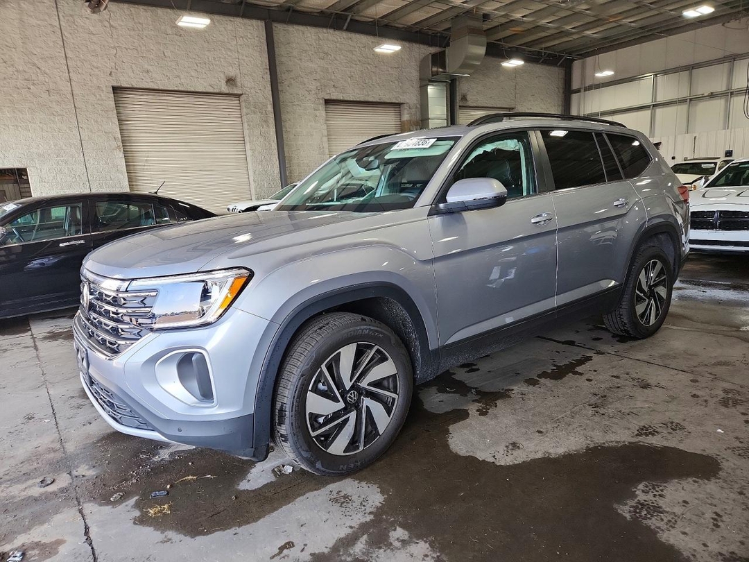 Вид 2026 VOLKSWAGEN ATLAS SE, угол 1
