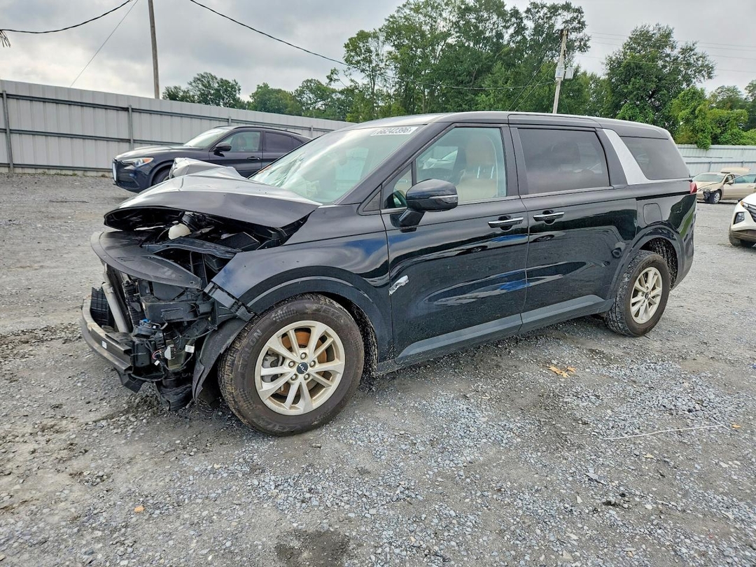 Vue de 2024 KIA CARNIVAL LX, angle 1