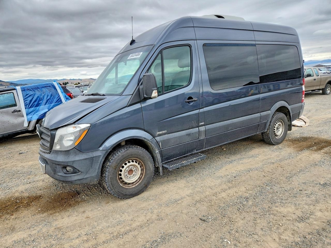 منظر 2014 MERCEDES-BENZ SPRINTER 2500، زاوية 1