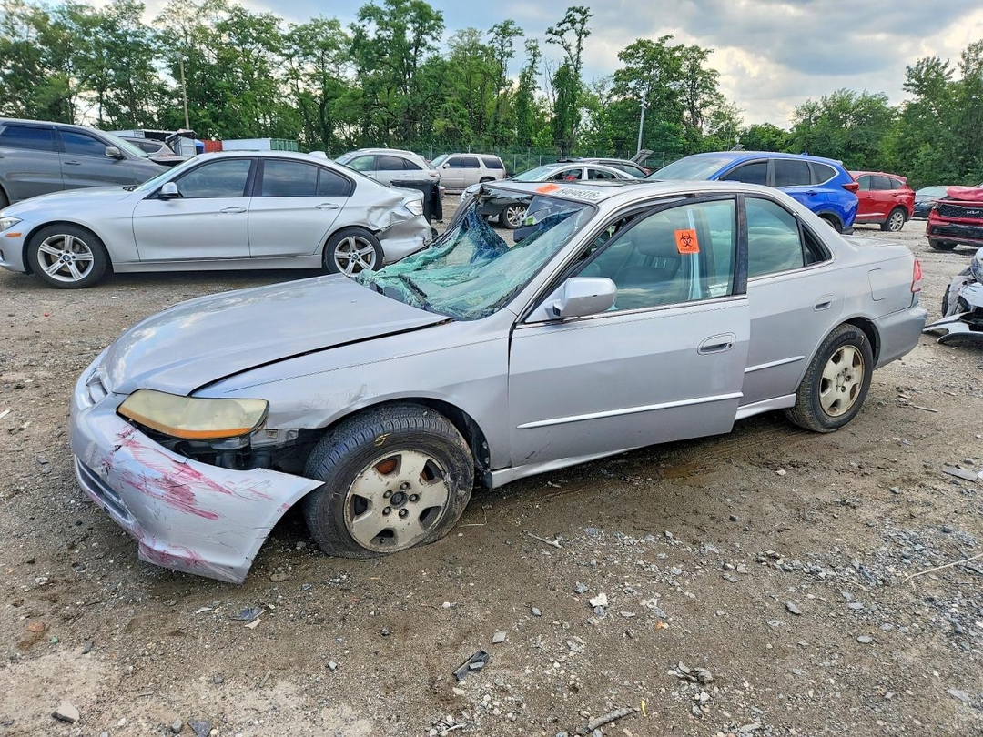 Vue de 2002 HONDA ACCORD EX, angle 1
