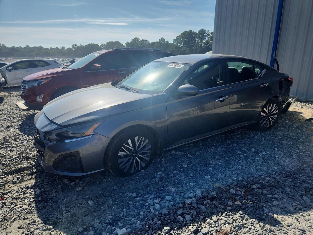 Вид 2023 NISSAN ALTIMA SV, угол 1