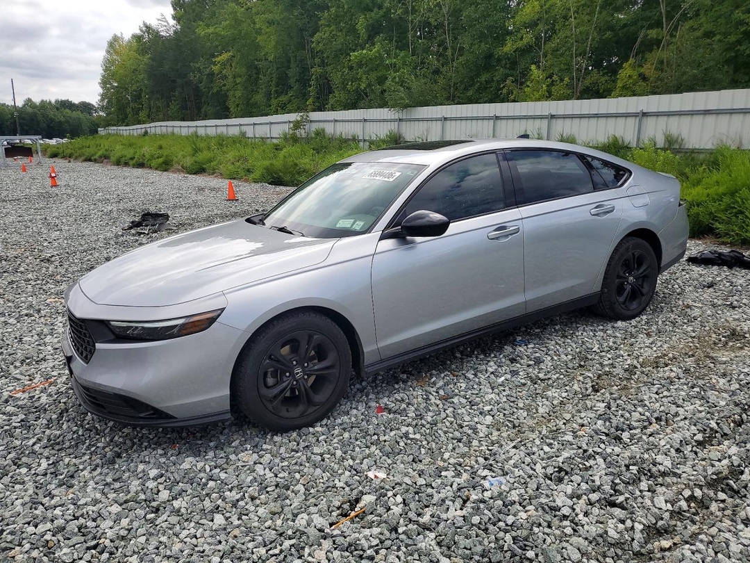 Vue de 2025 HONDA ACCORD SE, angle 1
