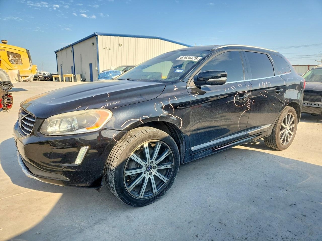 Vedere 2015 VOLVO XC60 T5 PLATINUM, unghi 1