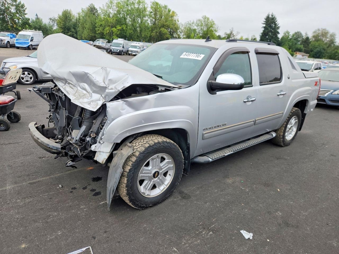منظر 2013 CHEVROLET AVALANCHE LT، زاوية 1